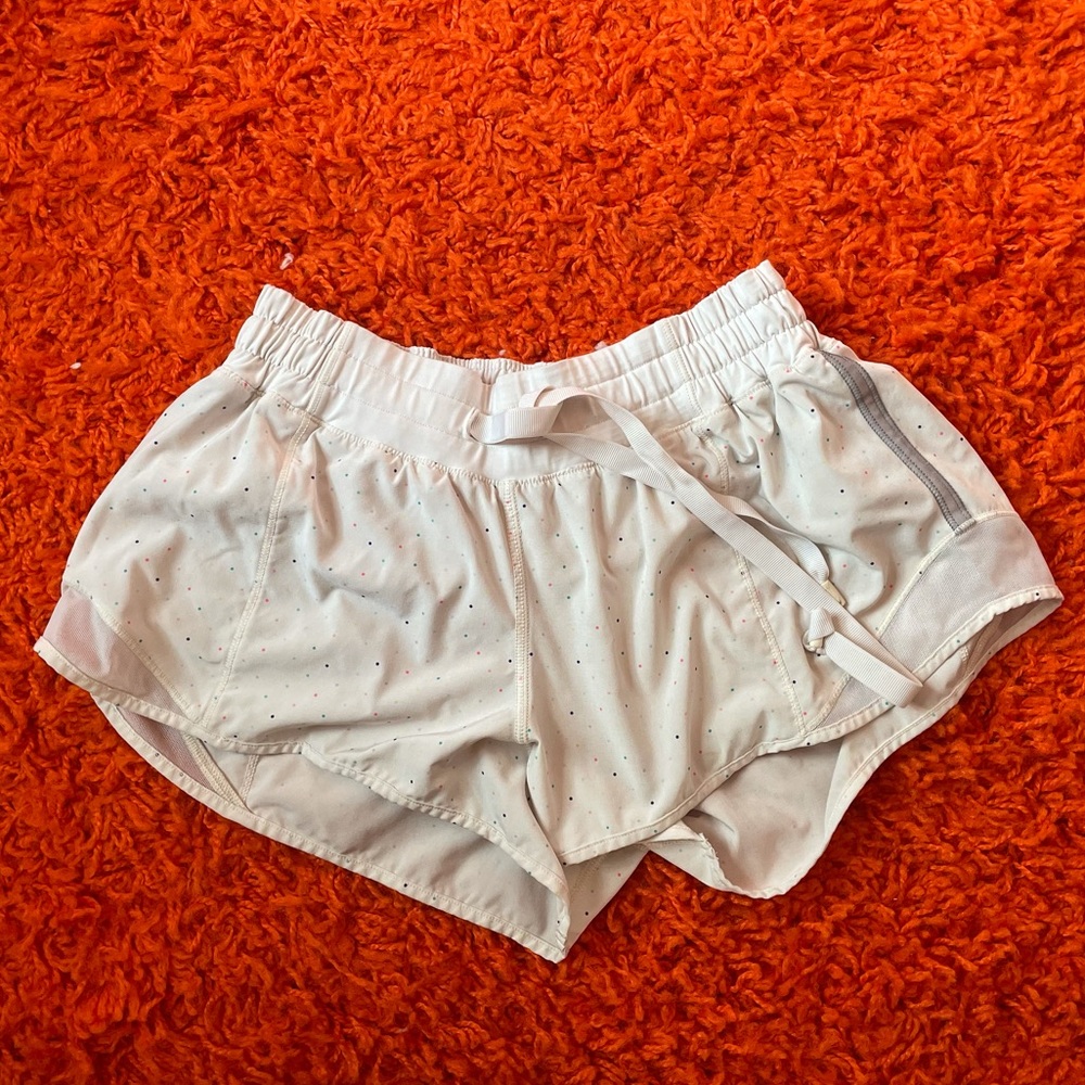 Lululemon athletic shorts with pocket!